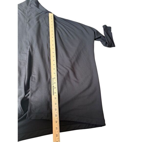 Lululemon Back In Action Wrap size 6 Cardigan Black Open Front - Picture 9 of 11
